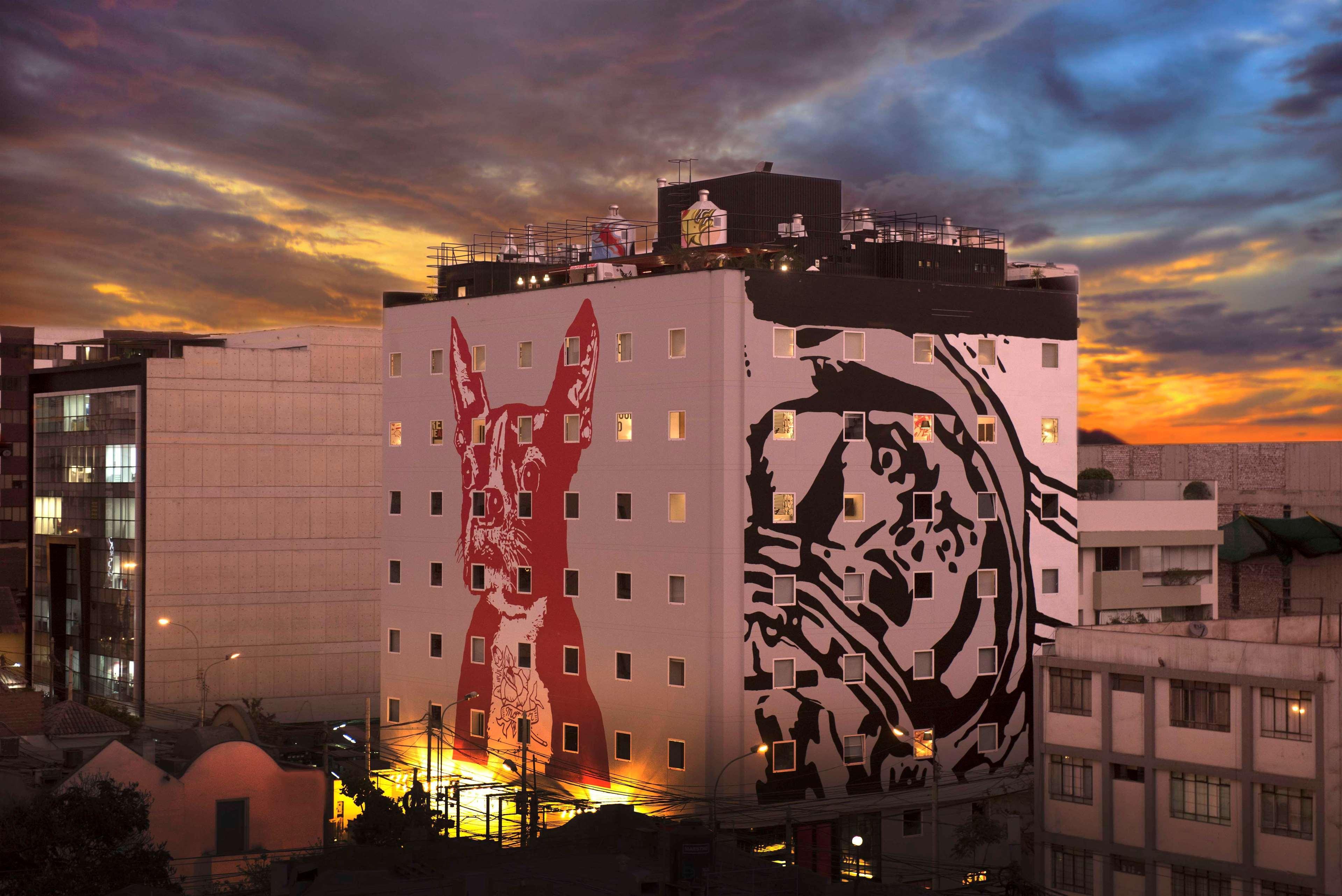 Radisson Red Miraflores Lima Exterior photo